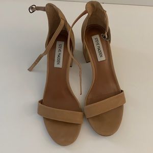 Steve Madden nude heels